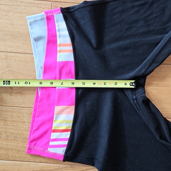 Lululemon Pants, Size 6 - Picture 7 of 8